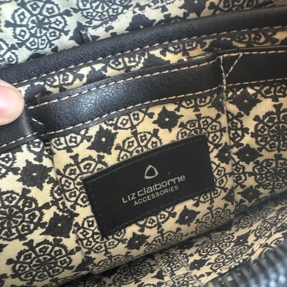 Classic Black Shoulder Bag with Braided Strap - Picture 3 of 9